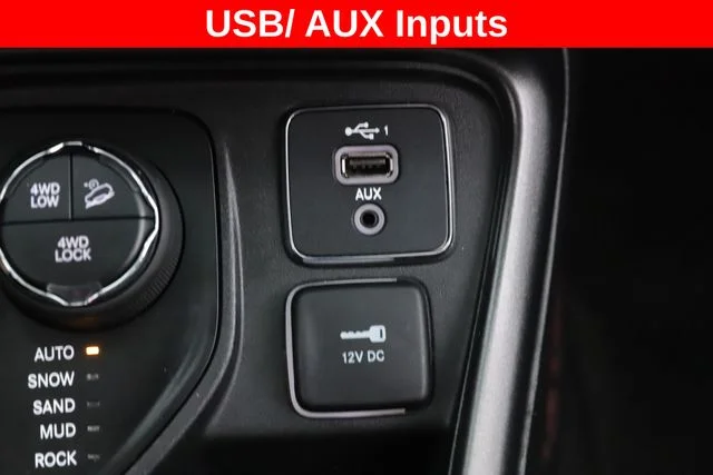 Used 2021 Blue Jeep Trailhawk image 23