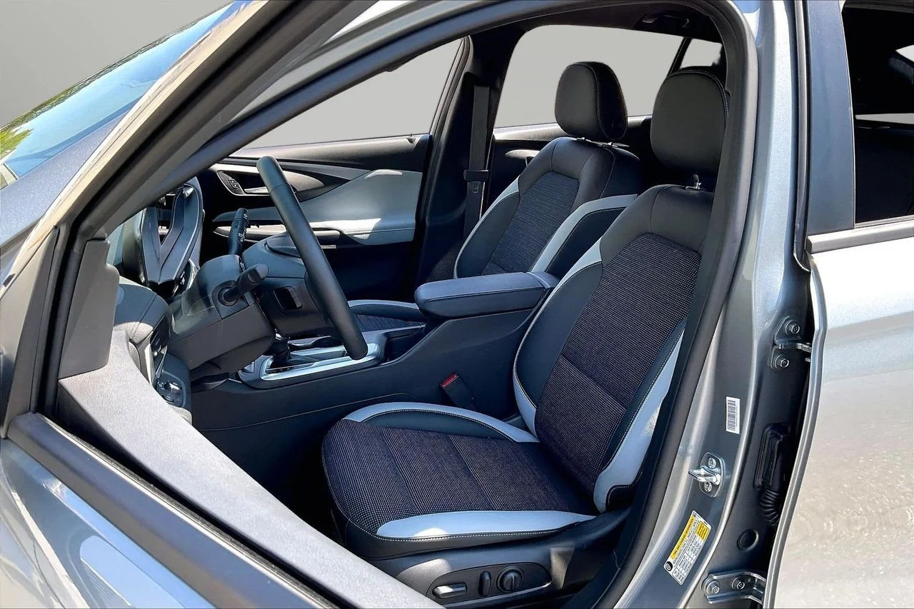 Used 2025 Gray Buick Preferred image 20