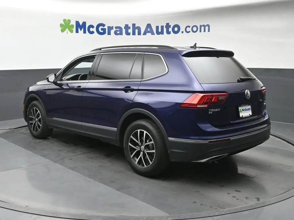 Certified Used 2021 Blue Volkswagen 2.0T SE image 26