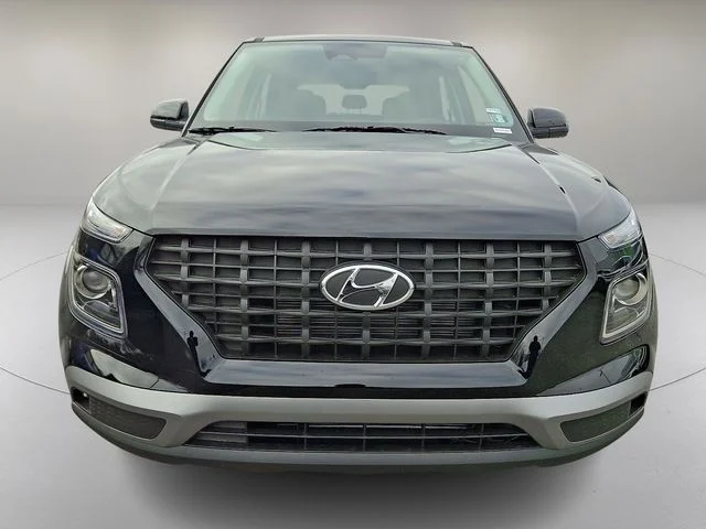 New 2026 Black Hyundai SE image 2