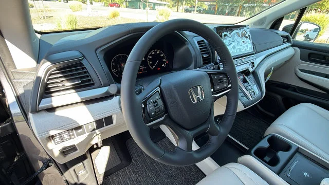 2026 Honda Odyssey EX-L - Photo 28