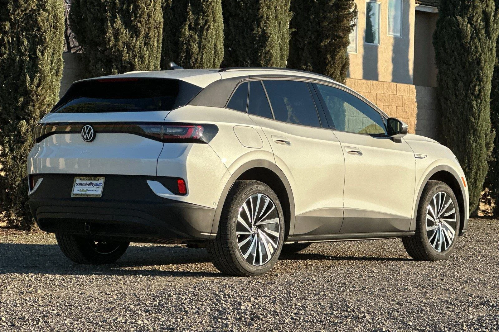 New 2026 Opal White Pearl Volkswagen Pro image 4