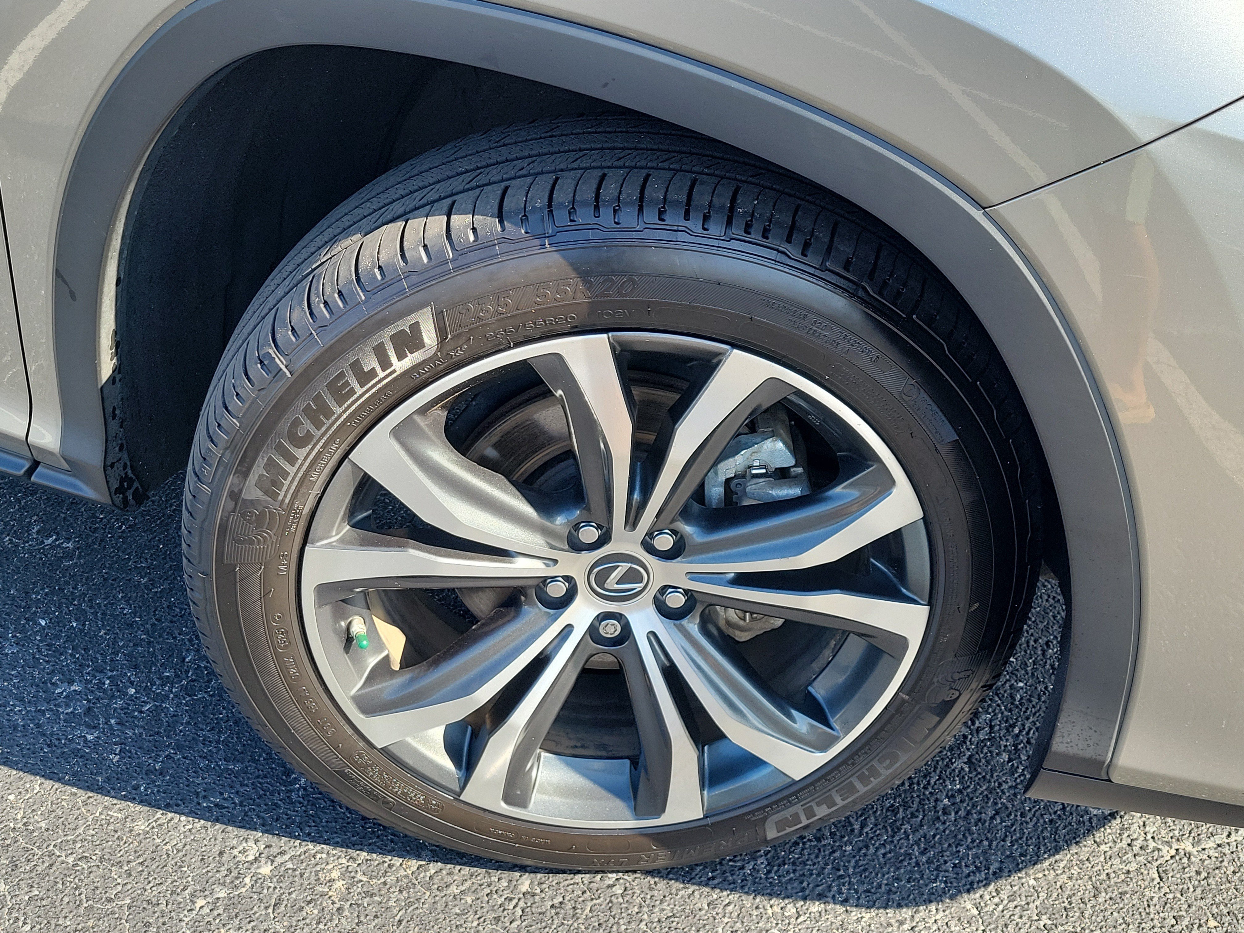 Used 2022 Silver Lexus 450h image 7