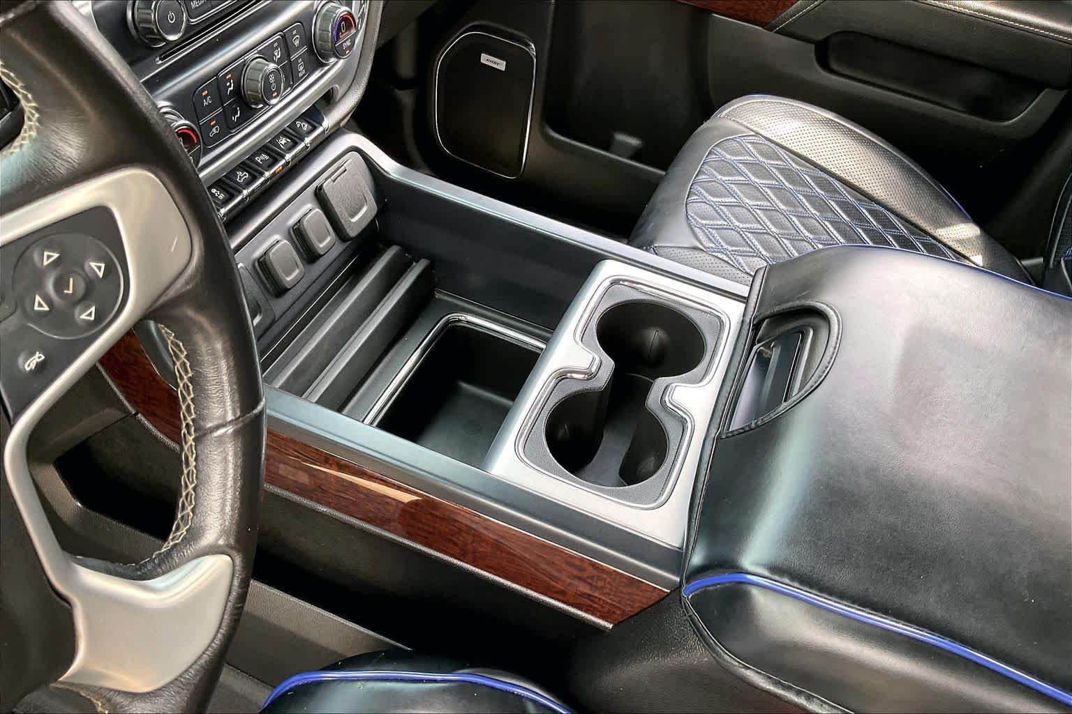 Used 2018 Quicksilver Metallic GMC SLT image 16