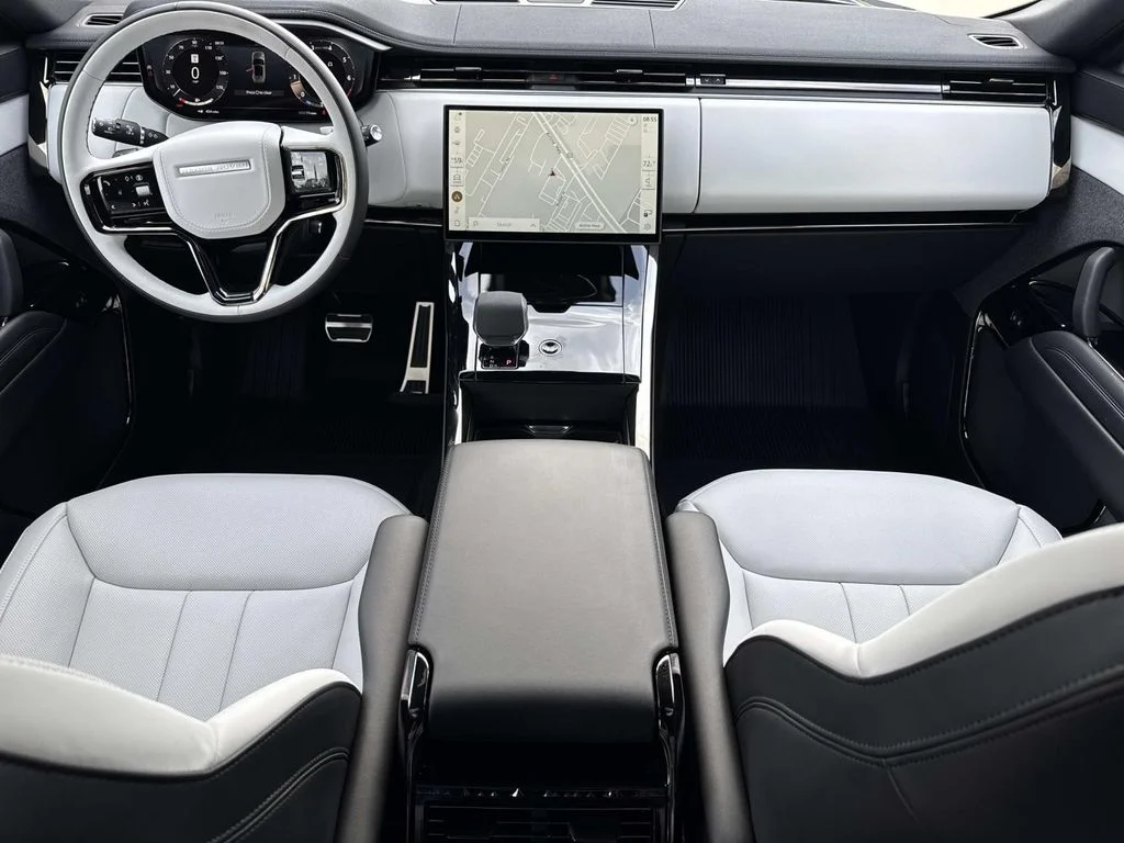 New 2026 Varesine Blue Land Rover Dynamic SE image 9