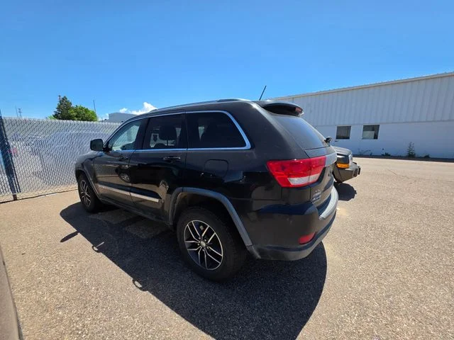Used 2013 Brilliant Black Crystal Pearl Jeep Laredo image 9