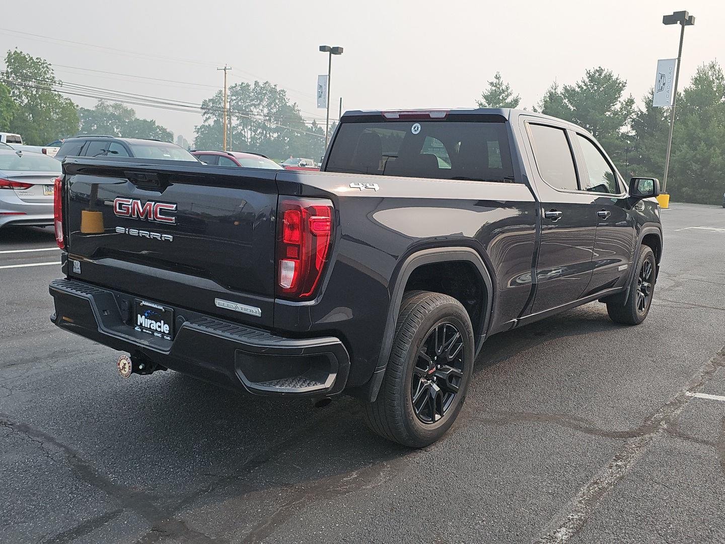 Used 2023 Titanium Rush Metallic GMC Elevation image 5