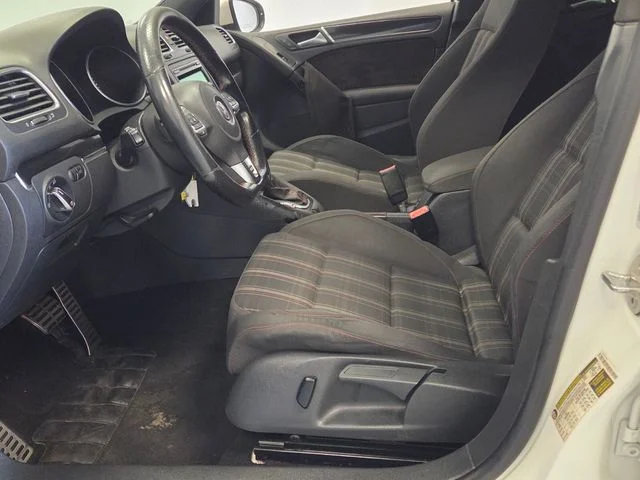 Used 2014 White Volkswagen Wolfsburg Edition image 12