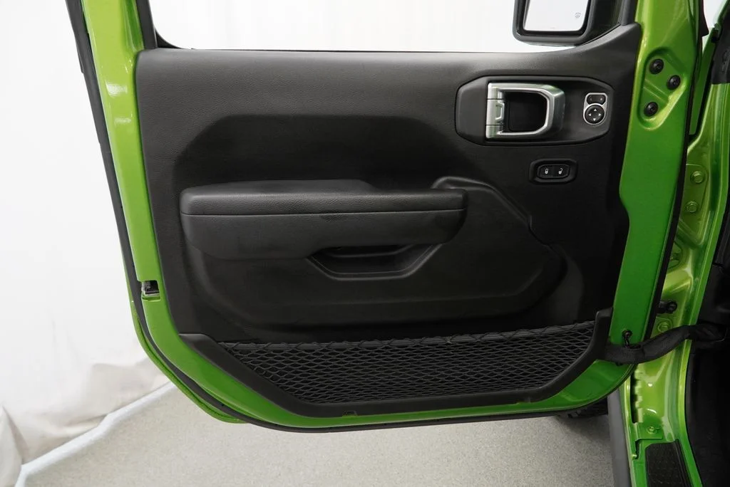 Used 2025  Jeep Rubicon X-Treme Recon image 38
