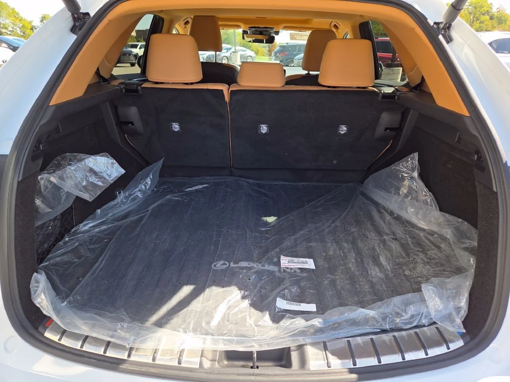 Certified Used 2026 Ultra White Lexus 350h Premium image 32