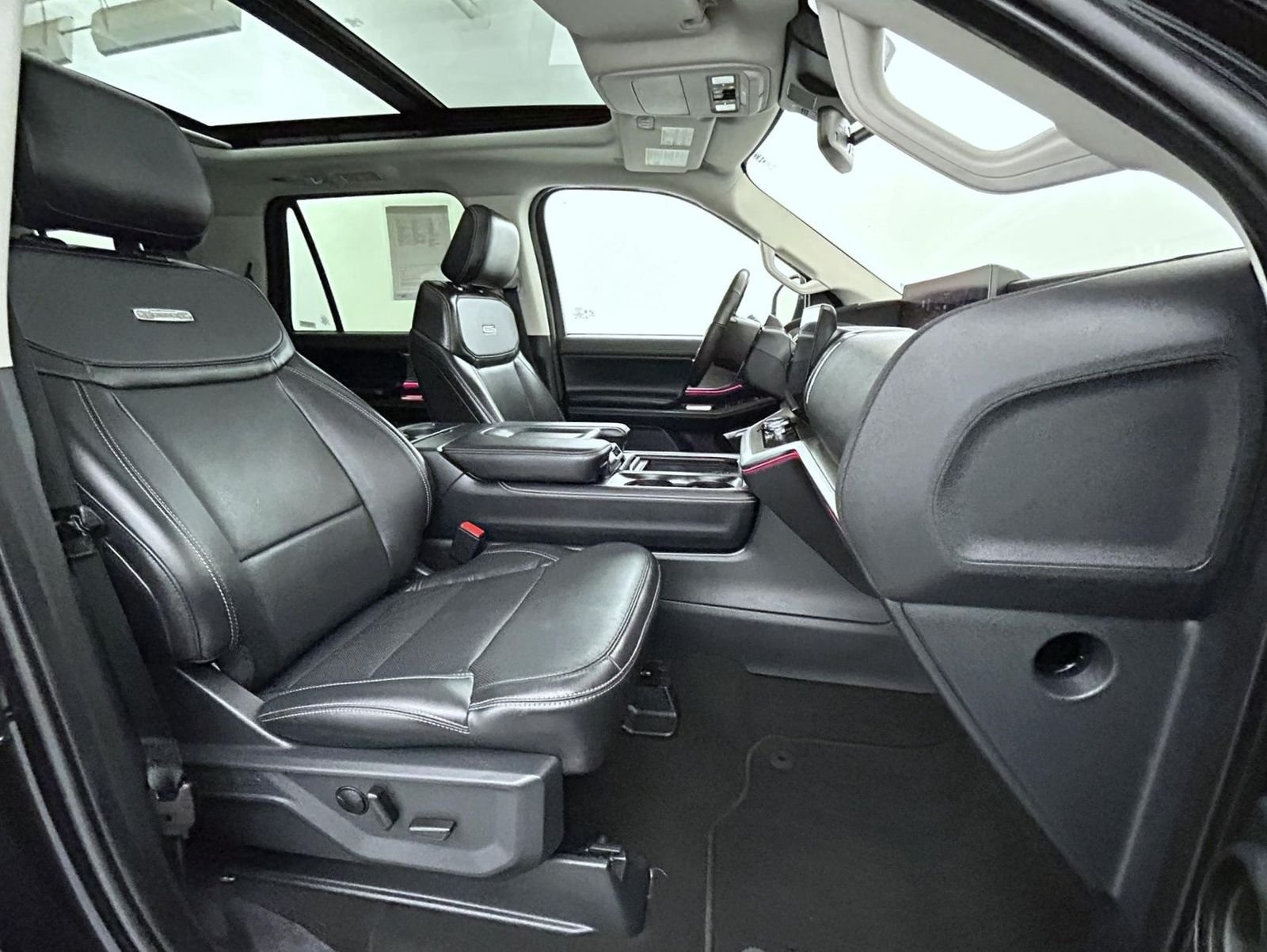 Used 2025 Black Ford Platinum image 16