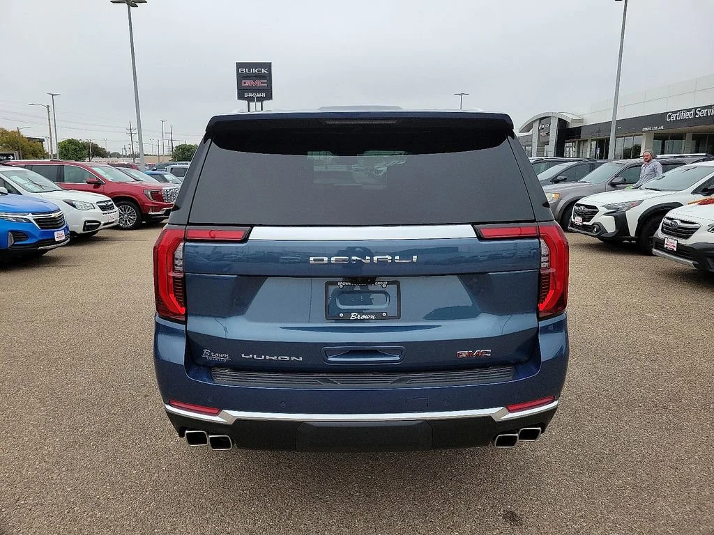Used 2025 Downpour Metallic GMC Denali image 9