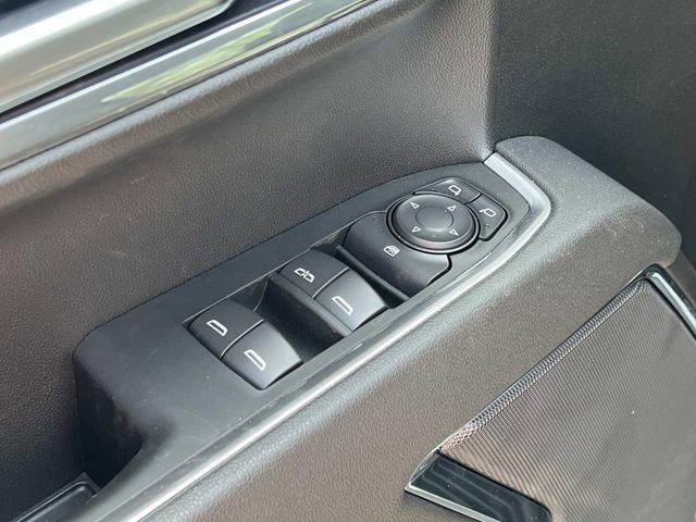 New 2026 Onyx Black GMC Elevation image 17