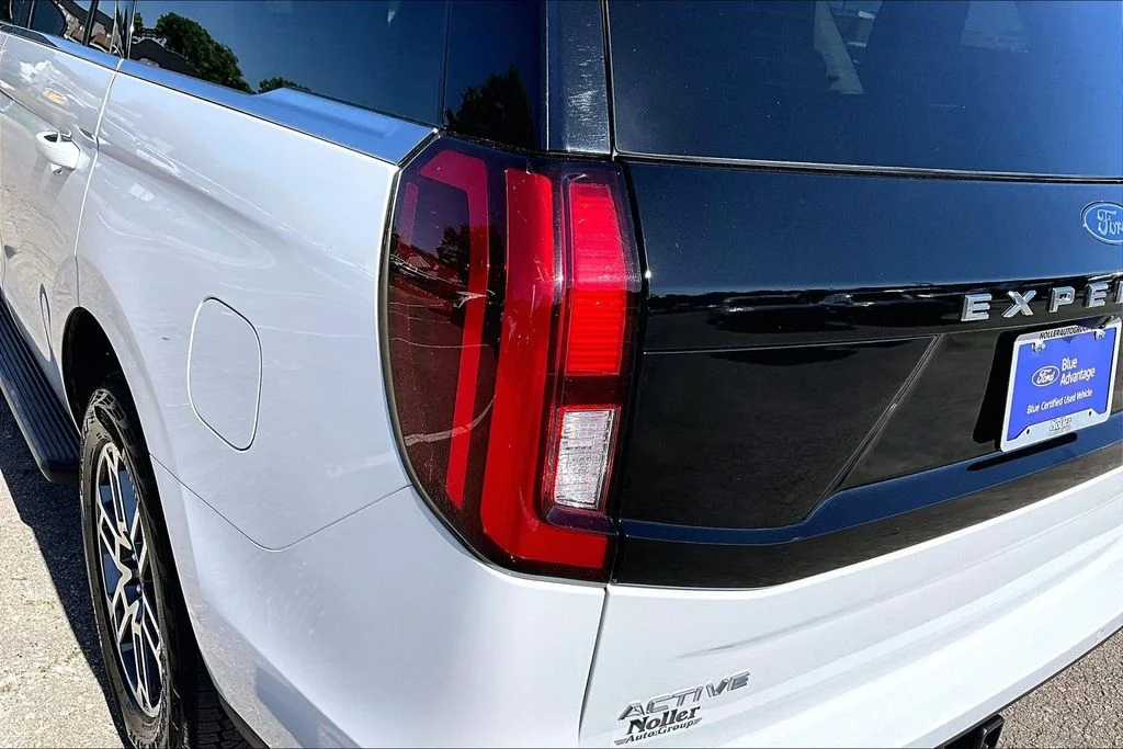 Certified Used 2025 Oxford White Ford Active image 31