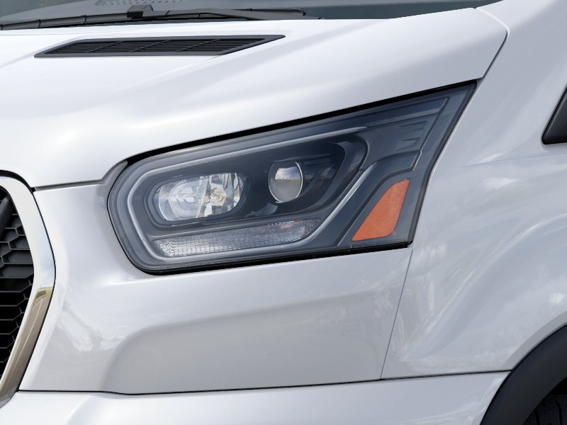New 2027 Oxford White Ford Passenger Van XLT image 18
