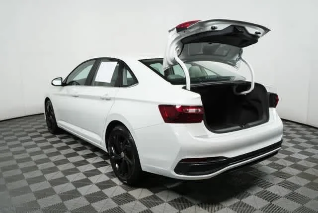 Certified Used 2025 Opal White Pearl Volkswagen SE image 25