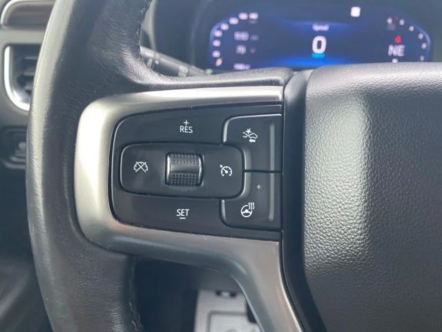 Used 2022 Summit White Chevrolet Z71 image 21