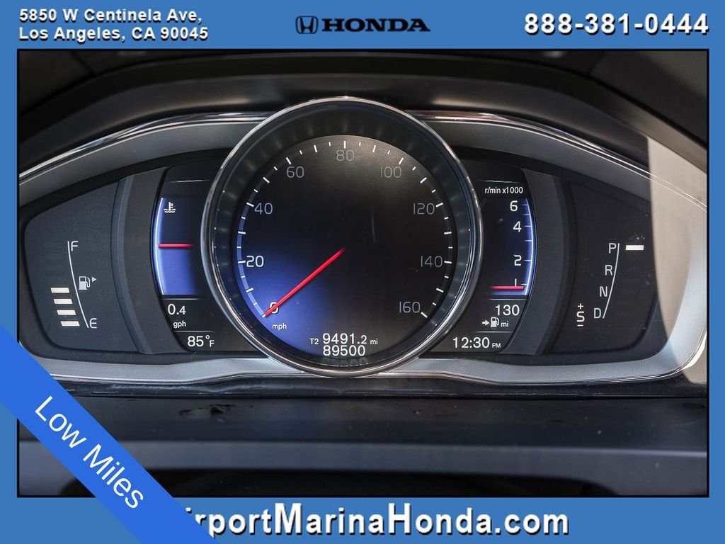 Used 2015 Crystal White Pearl Volvo T6 R-Design image 30