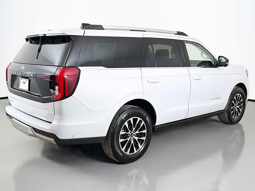 Used 2025 Space Silver Ford Platinum image 15