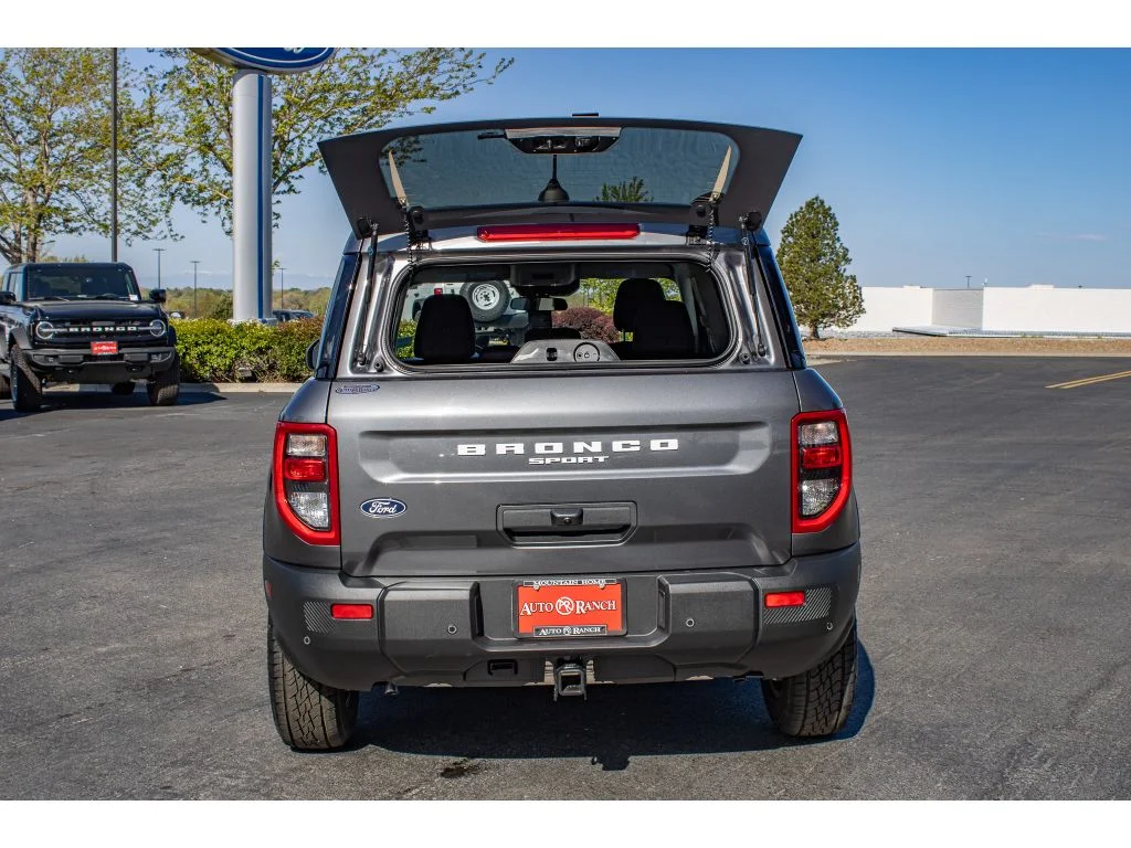 New 2026 CARBONIZED GRAY METALLIC Ford Big Bend image 11
