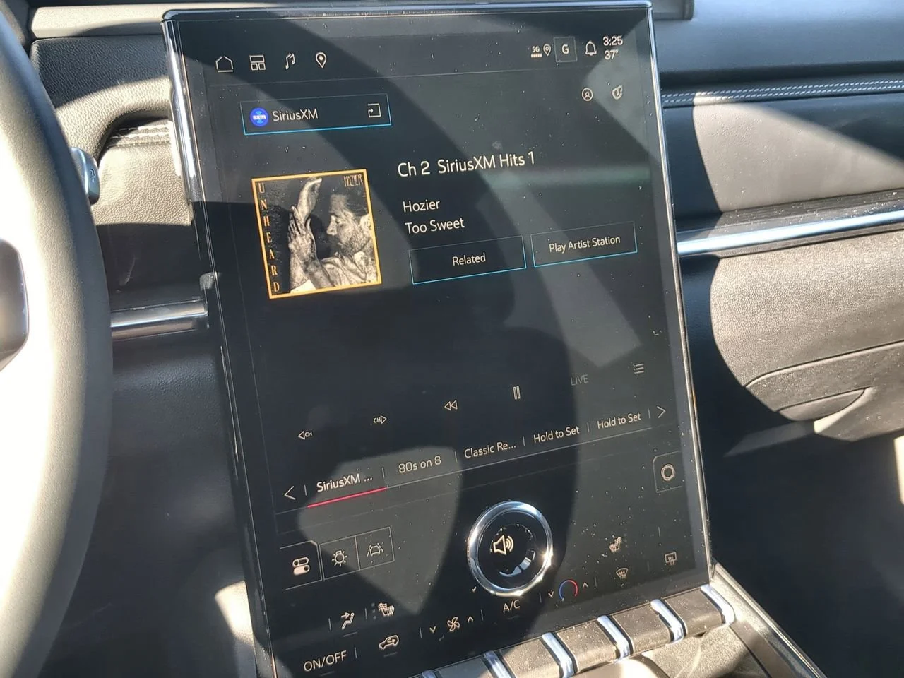 New 2026 Sterling Metallic GMC Elevation image 13