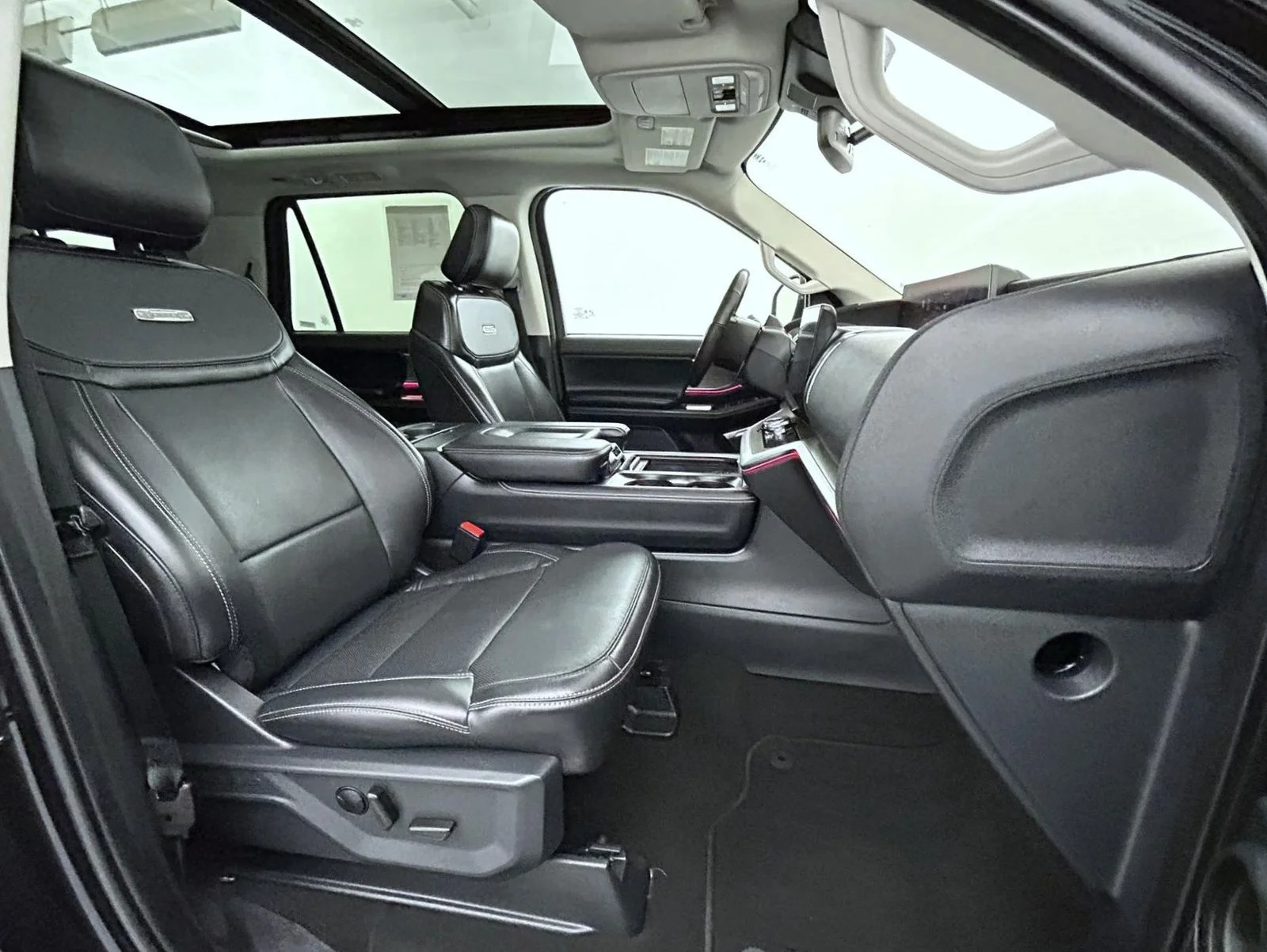 Used 2025 Black Ford Platinum image 16