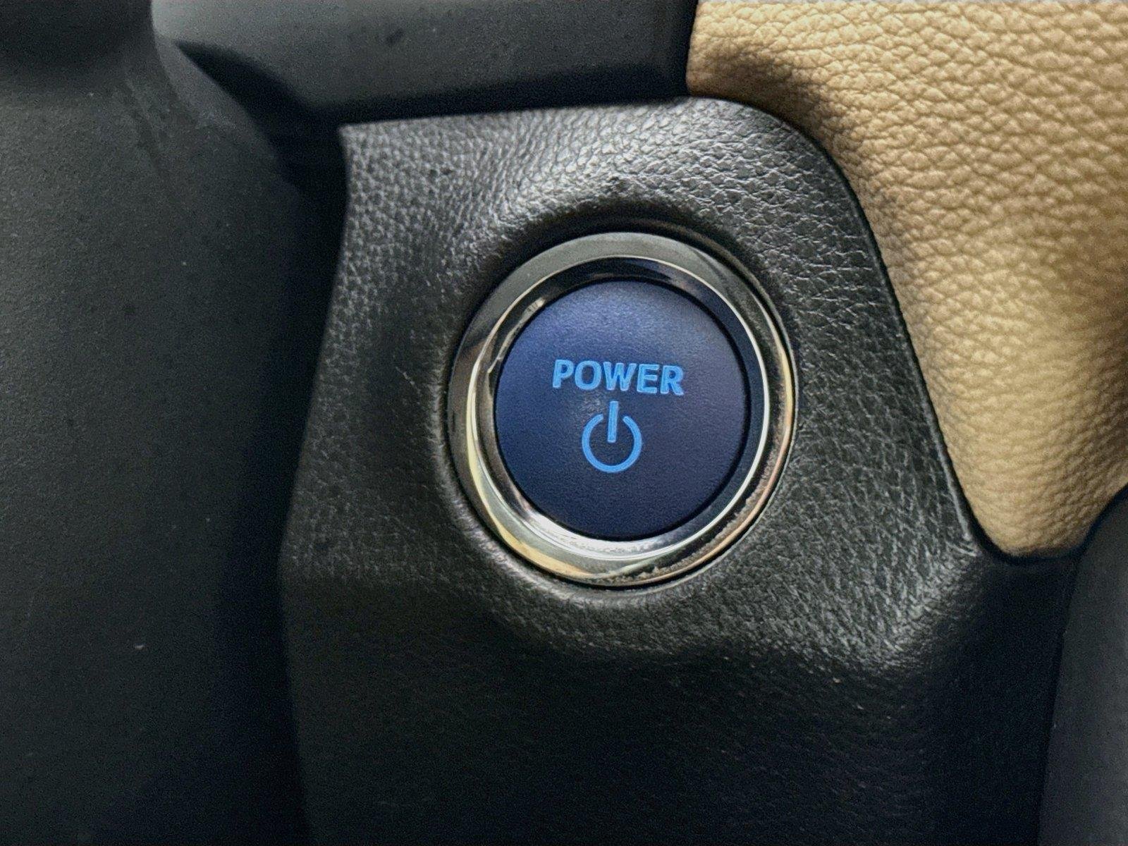 Used 2021 Blizzard Pearl Toyota XLE Premium image 21