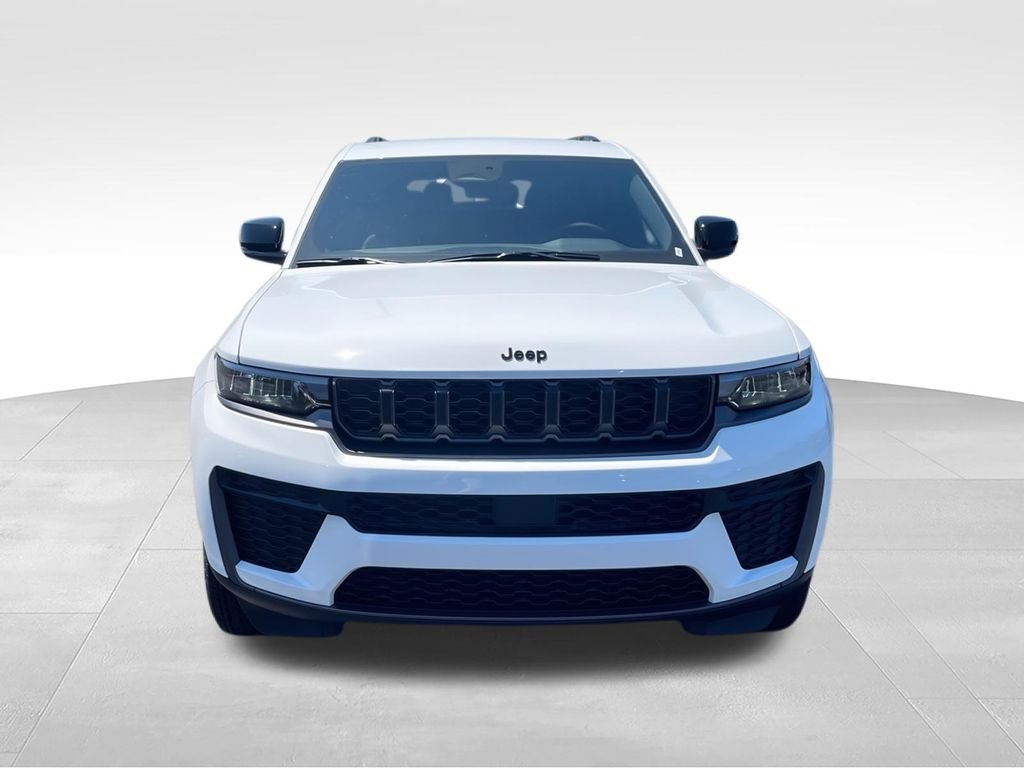 New 2026 White Jeep Altitude image 3