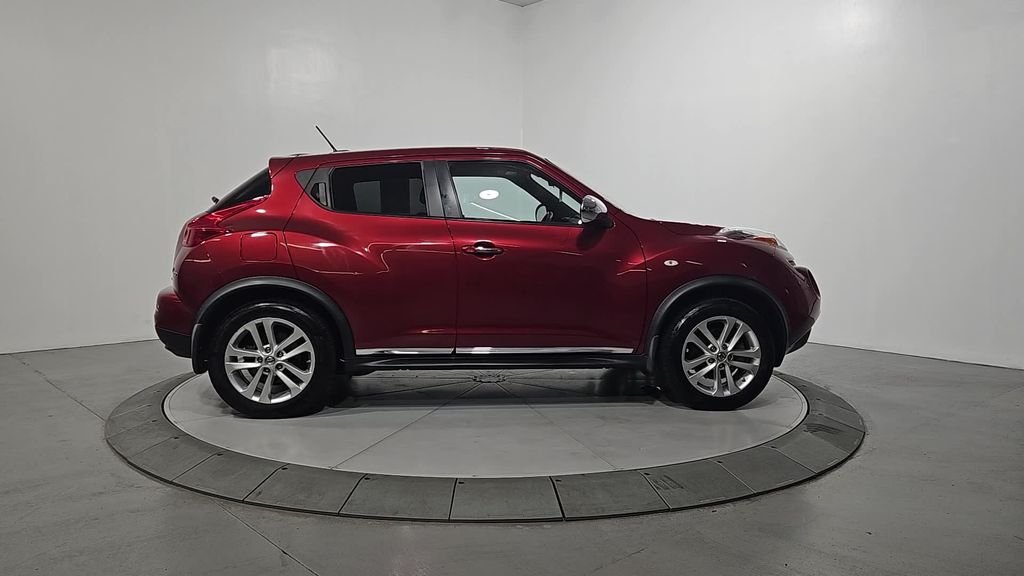 Used 2013 Red Nissan SL image 7