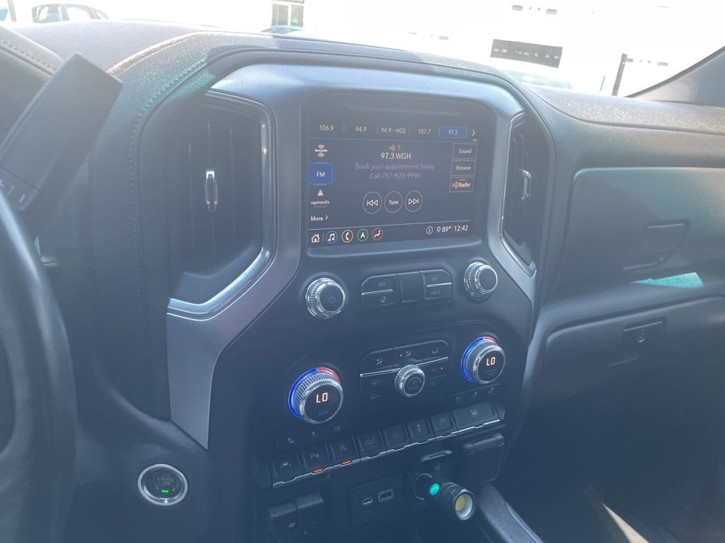 Used 2020 White GMC SLT image 11