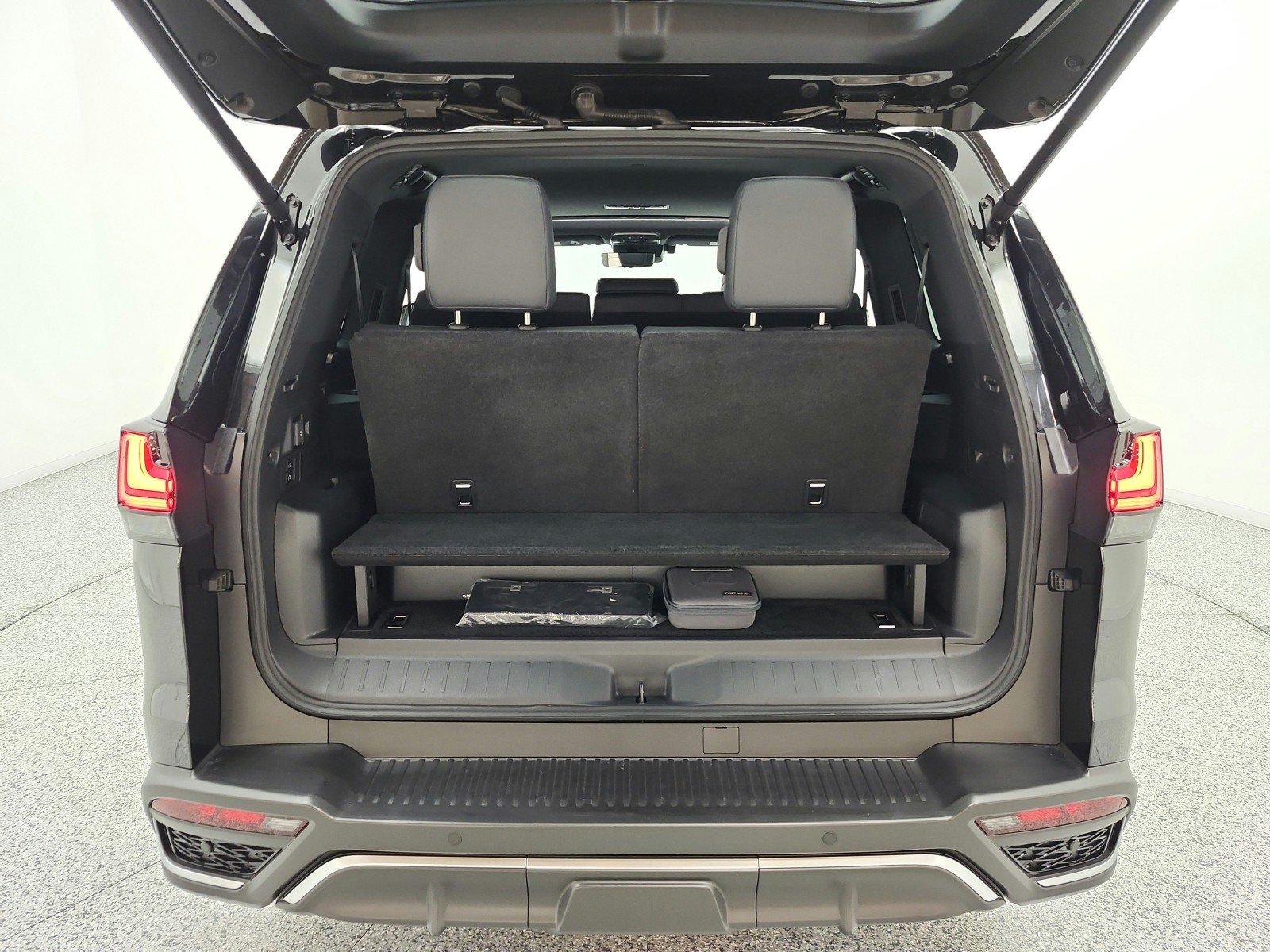 Used 2025 Caviar Lexus LX 700h F SPORT 4WD image 19