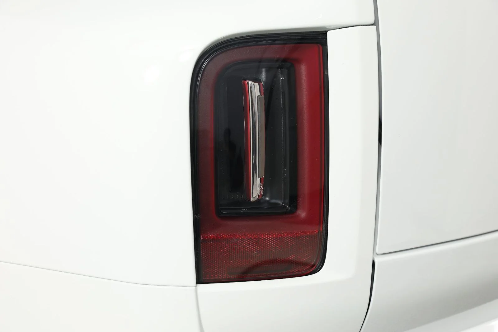 New 2026 Arctic White Rolls-Royce  image 21