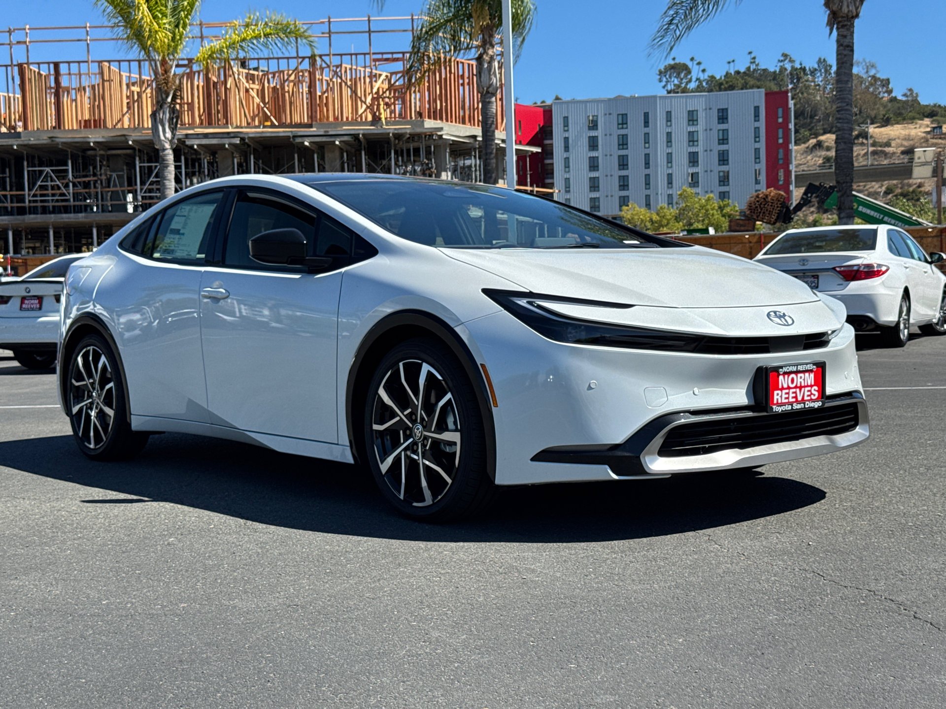 New 2026 Wind Chill Pearl <sup>1</sup> Toyota  XSE image 4