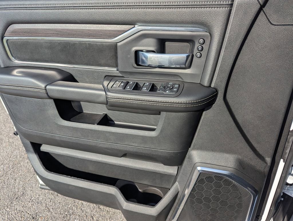 2026 RAM 2500 Laramie - Photo 27