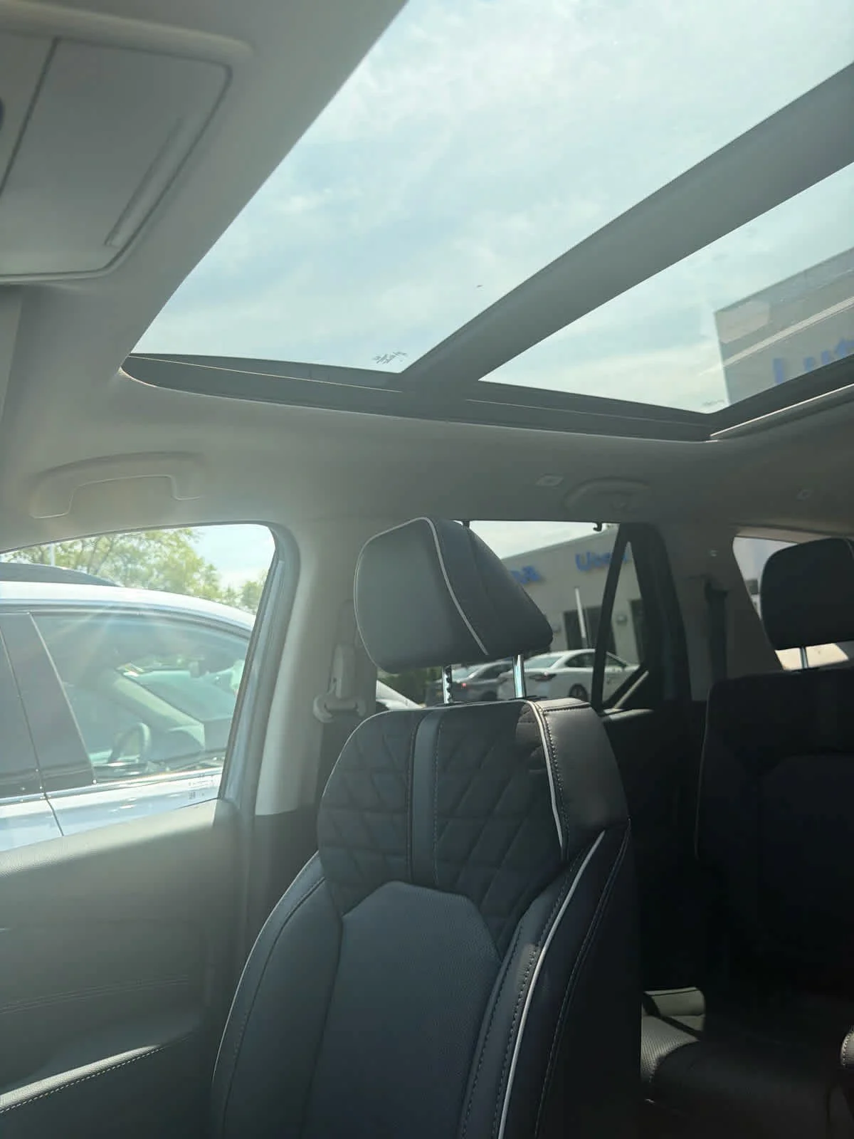 2026 Honda Pilot Elite - Photo 2