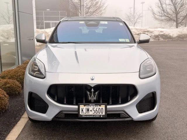 New 2025 Bianco Astro Metallic Maserati Modena image 2