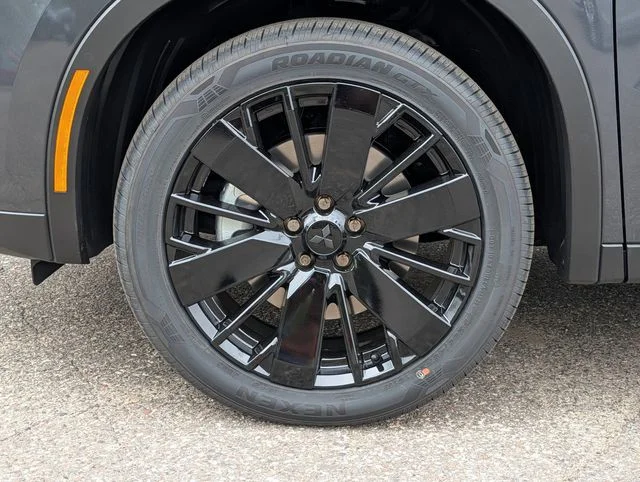 New 2026 Alloy Silver Metallic Mitsubishi SE image 3