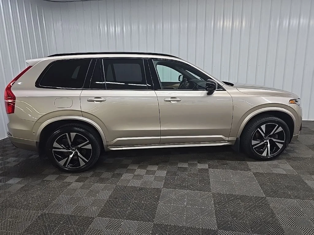 Used 2023 Gray Volvo T8 Plus Dark Theme 7 Passenger image 2