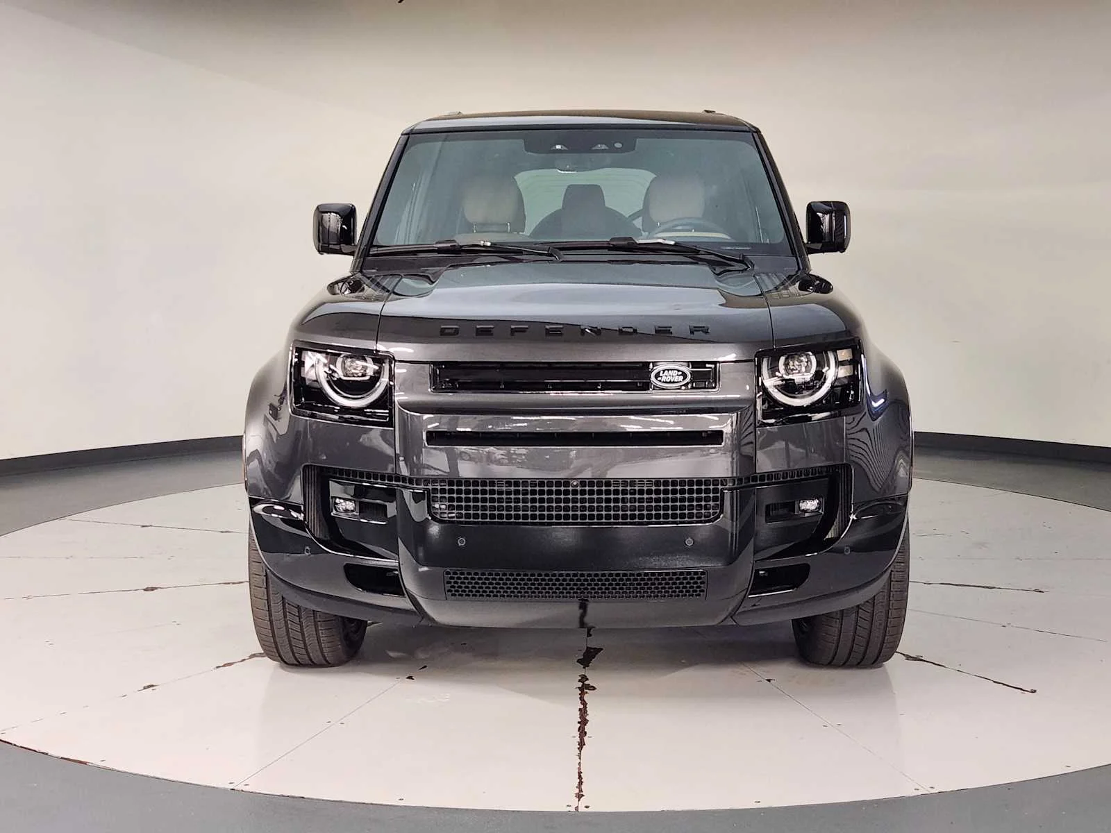 New 2026 Carpathian Grey Premium Metallic Land Rover X-Dynamic SE - 130 P400 image 15
