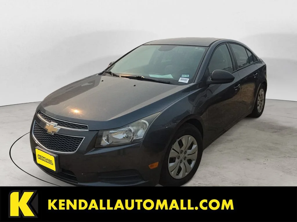 Used 2013 CYBER GRAY METALLIC Chevrolet LS image 1