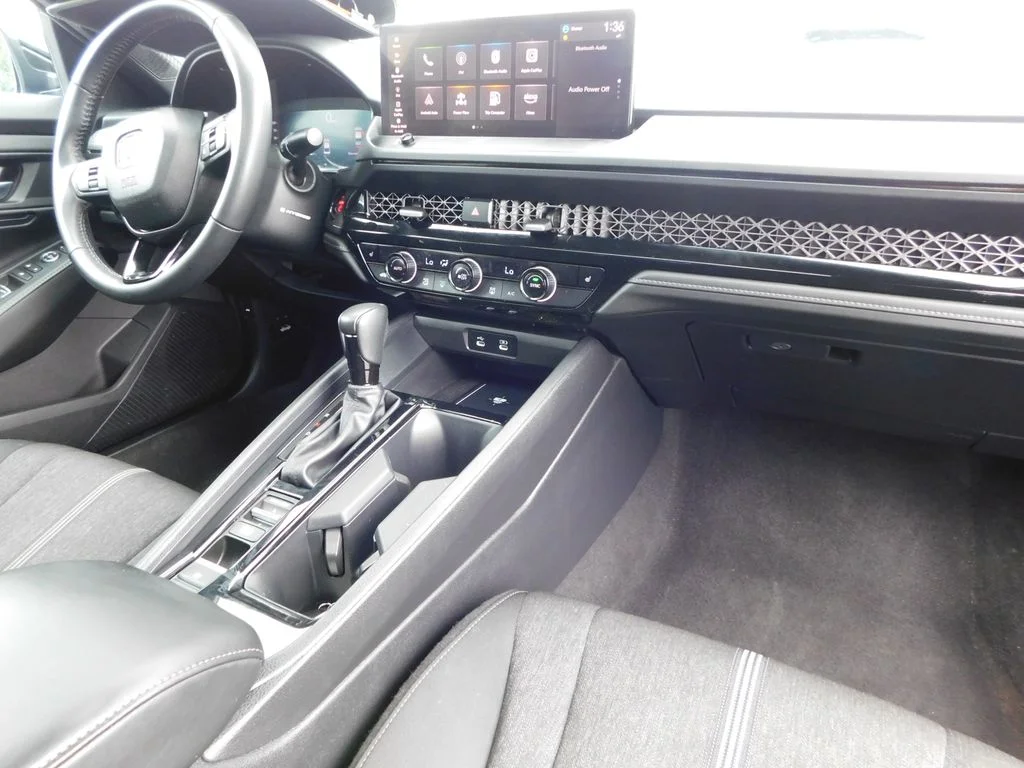Used 2025 Blue Honda Sport image 19