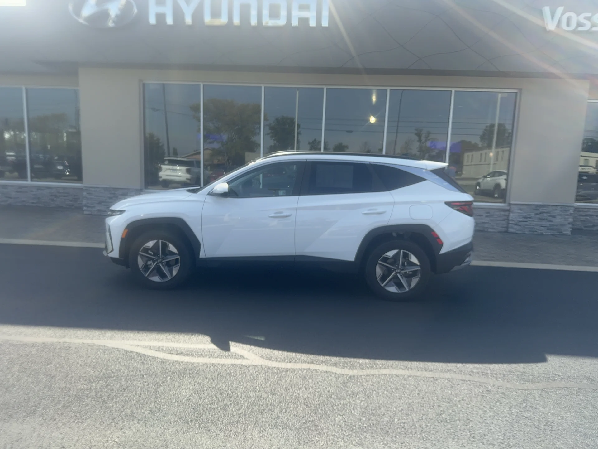 Certified Used 2025 Serenity White Pearl Hyundai SEL image 7