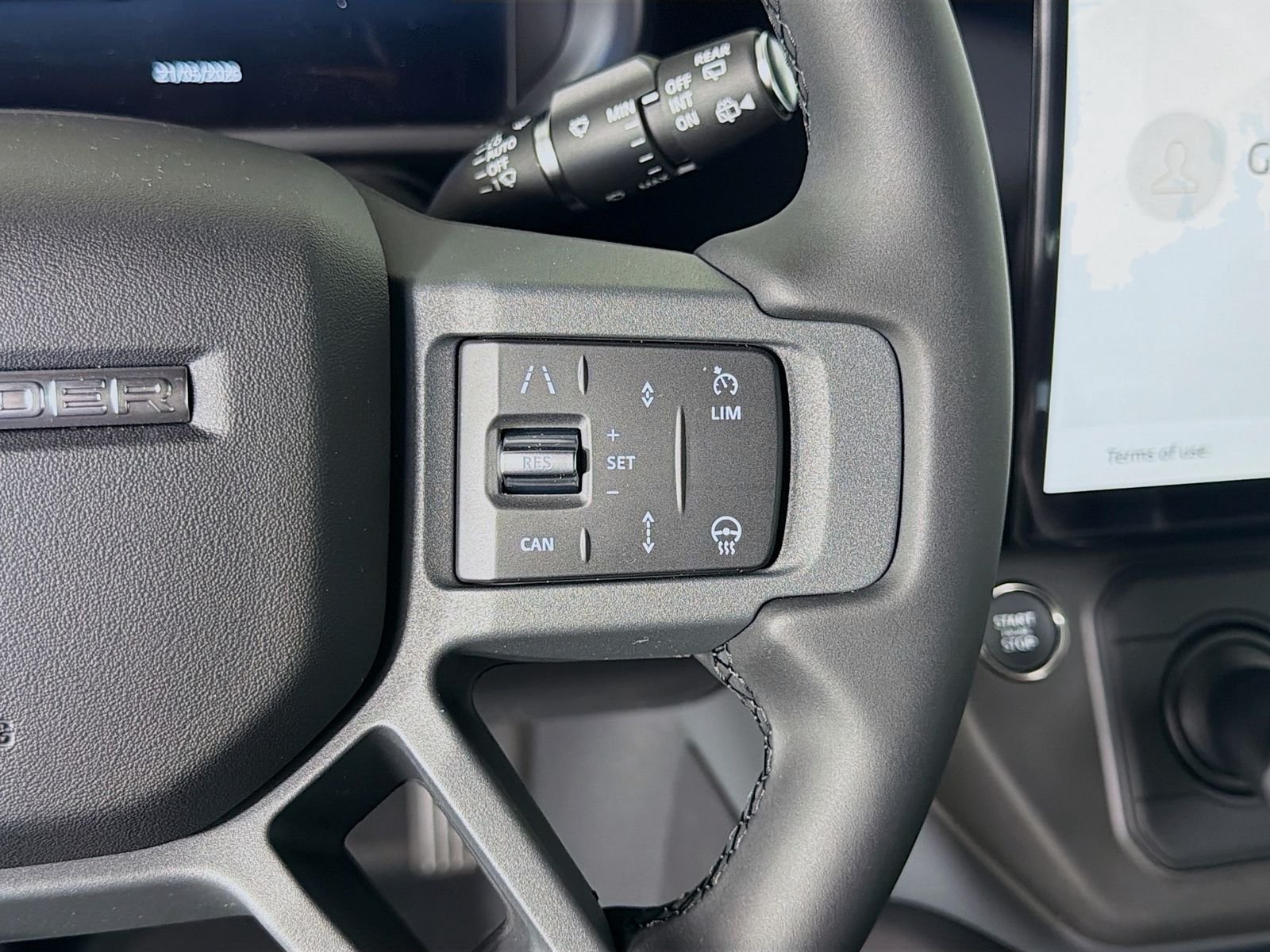 New 2026 Borasco Grey Land Rover X-Dynamic SE image 13