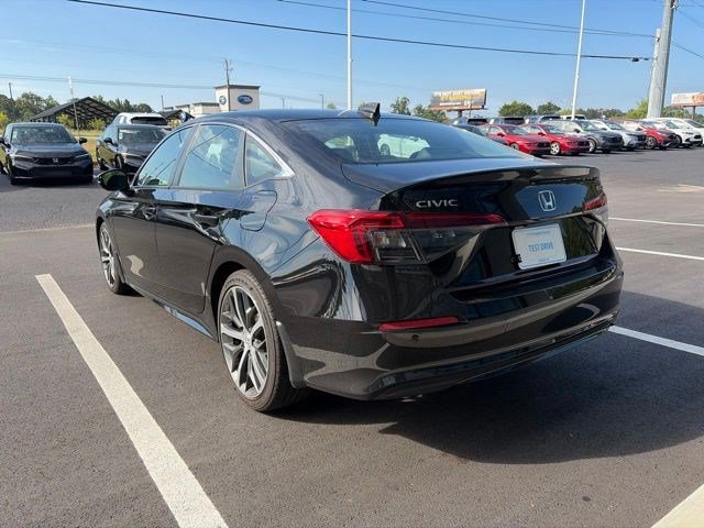 Used 2024 Black Honda Touring image 4