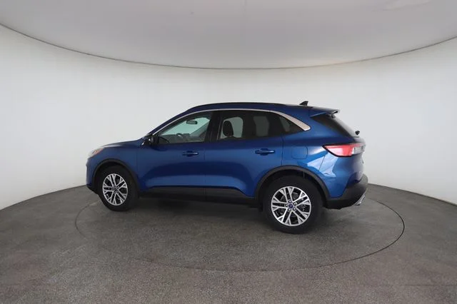 Used 2022 Blue Ford SEL image 9