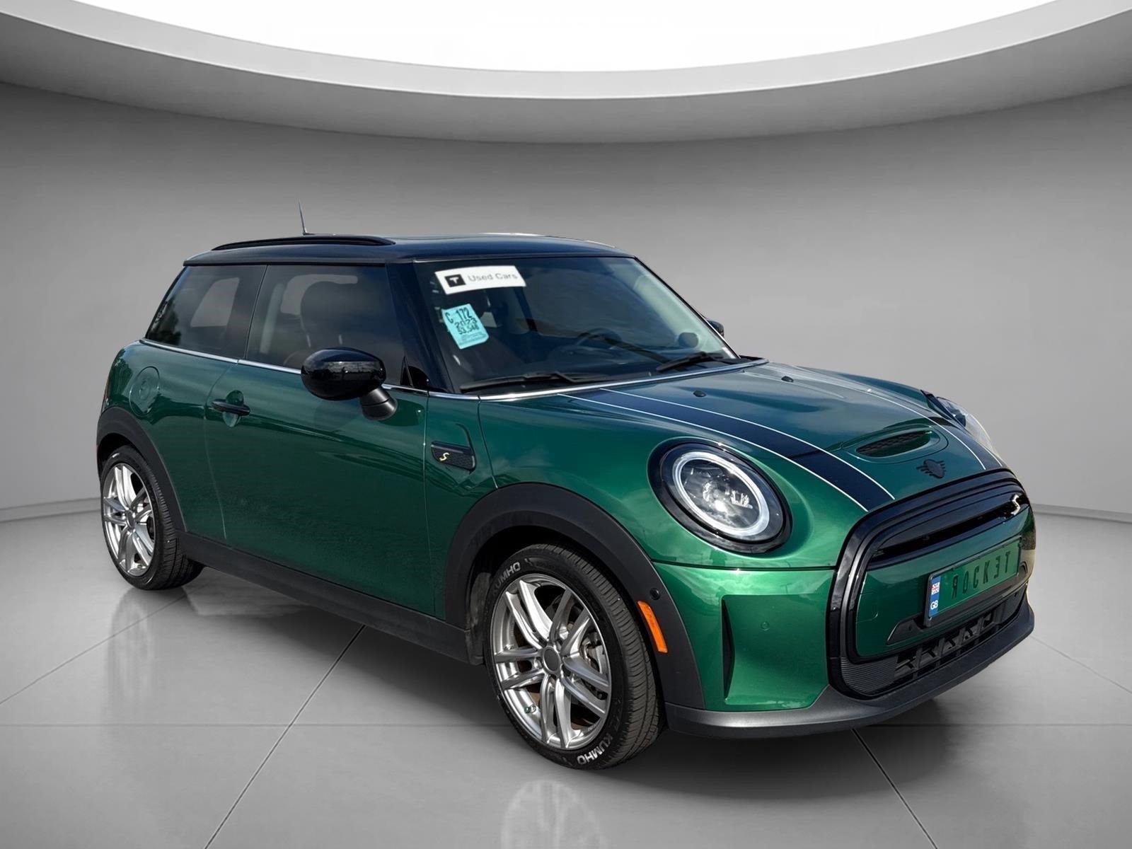 Used 2023 British Racing Green IV Metallic MINI Cooper SE image 23