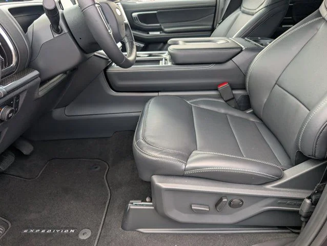 New 2027 Dark Matter Gray Metallic Ford MAX Platinum image 15