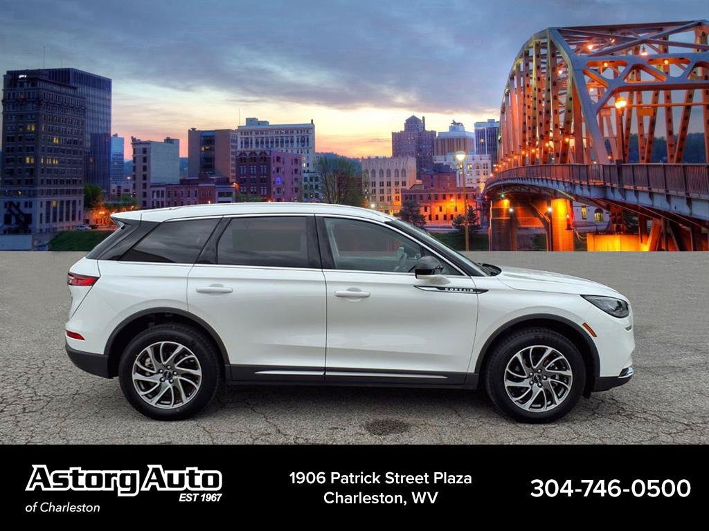 Used 2022 Pristine White Metallic Tri-Coat Lincoln Standard image 2