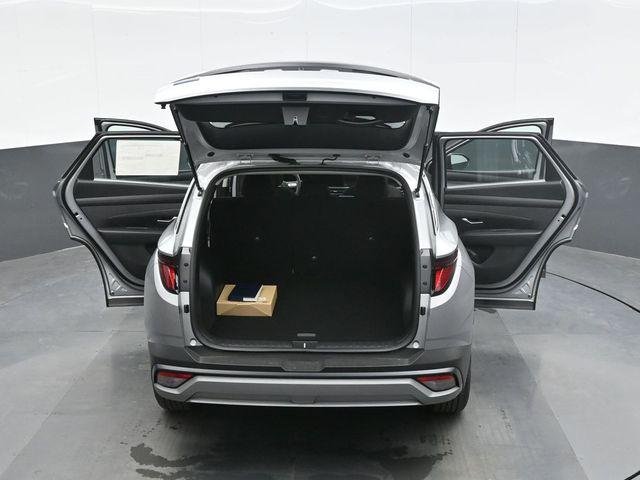 New 2026 Silver Hyundai SE FWD image 27