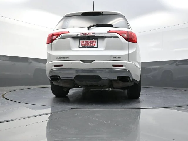 Used 2018 White GMC Denali image 35